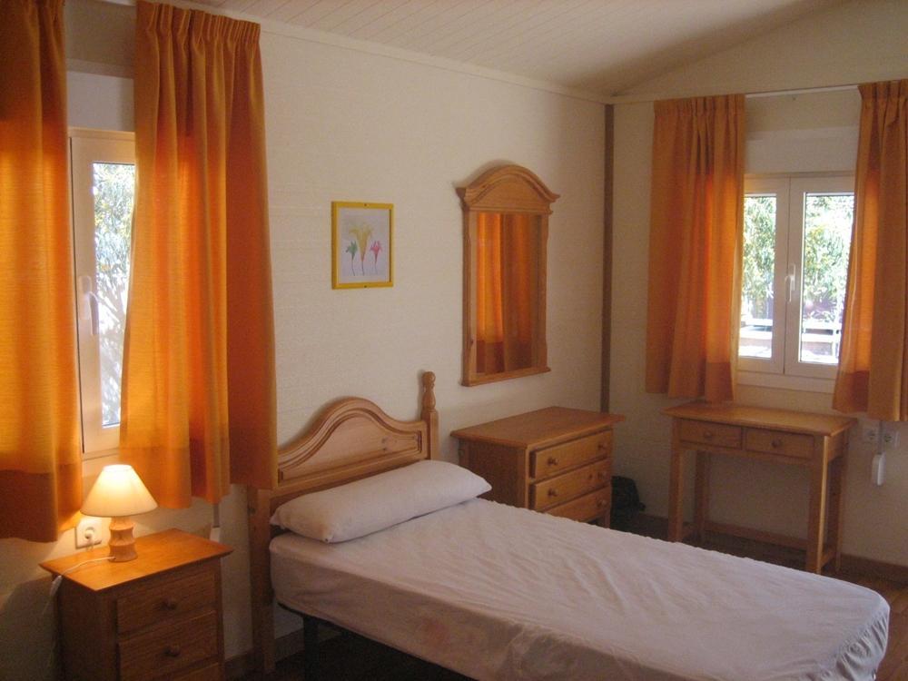 Camping Albergue Tau Hotel Сан Хосе Екстериор снимка